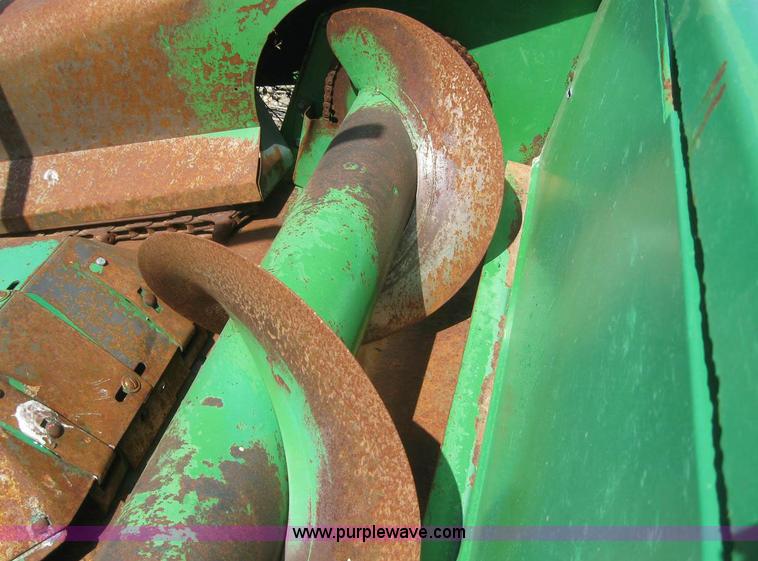 image for item 6172 John Deere 1243 12-row corn header