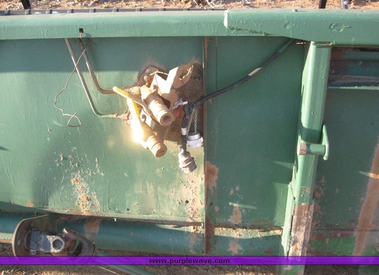 image for item 6181 John Deere 930R platform header