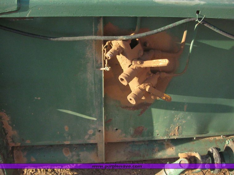 image for item 6181 John Deere 930R platform header