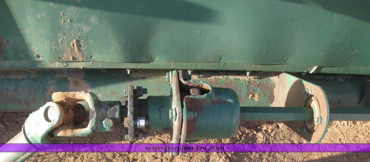 image for item 6181 John Deere 930R platform header