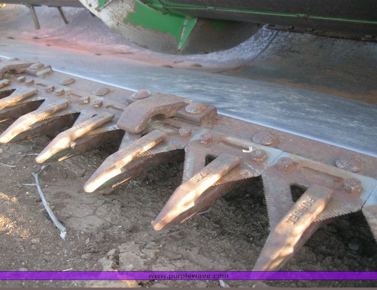 image for item 6181 John Deere 930R platform header