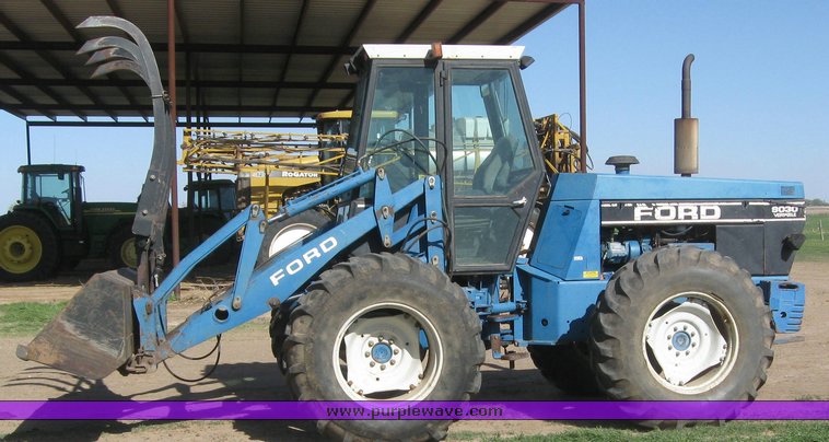image for item 6243 1992 Ford 9030-92 bi-directional tractor