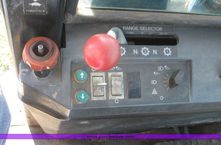 image for item 6243 1992 Ford 9030-92 bi-directional tractor