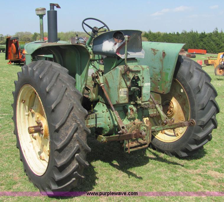 image for item 6738 John Deere 3010 tractor