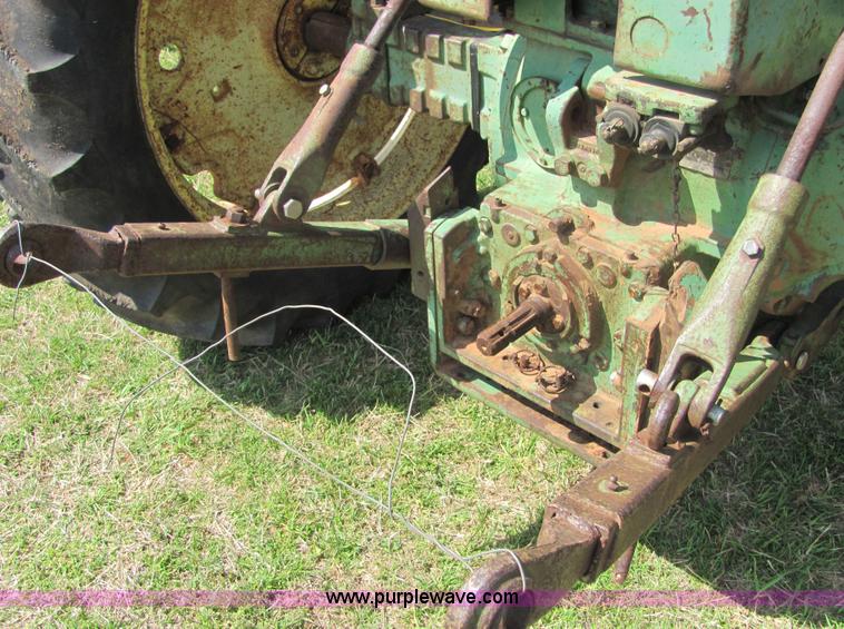 image for item 6738 John Deere 3010 tractor