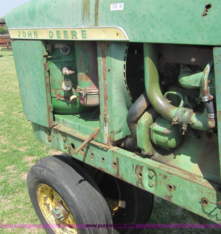 image for item 6738 John Deere 3010 tractor