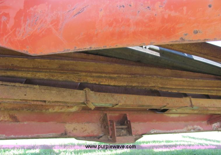 image for item 6739 Hesston 1170 hydroswing swather