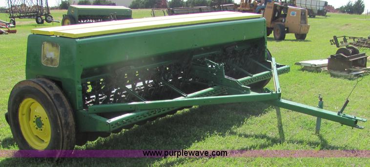 image for item 6746 John Deere 8300 drill