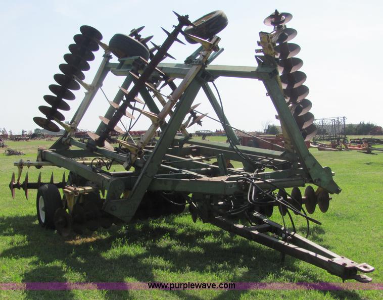 image for item 6753 John Deere T0330 double offset disk