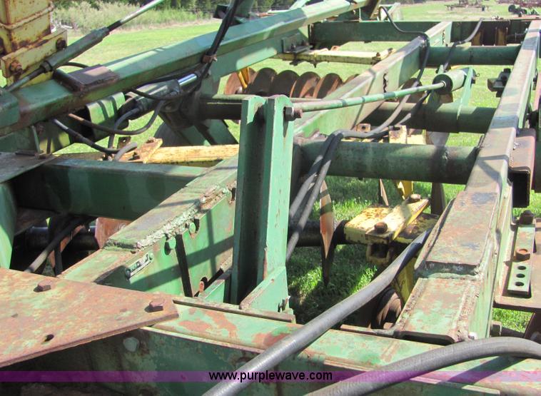 image for item 6753 John Deere T0330 double offset disk