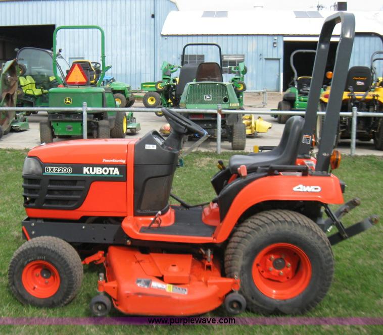 image for item 2132 2001 Kubota BX2200 riding lawn mower