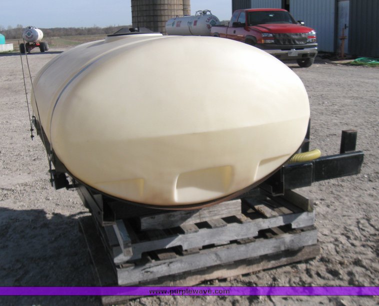 image for item 2134 Sprayer Specialties 300 gallon eliptical tank with tractor mount bracket