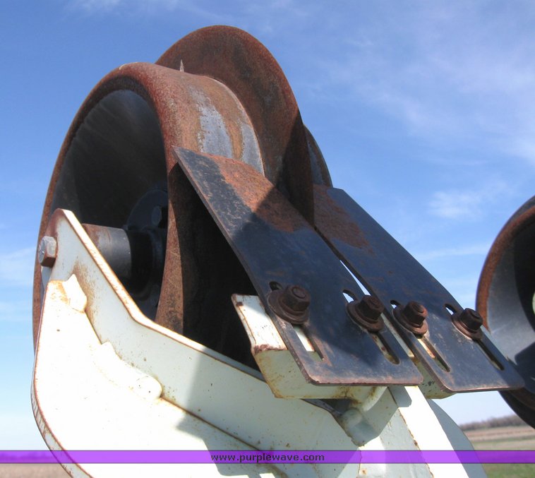 image for item 2135 1991 Orthman 1230 12 row super sweep