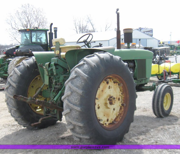 image for item 2139 1965 John Deere 4020 tractor