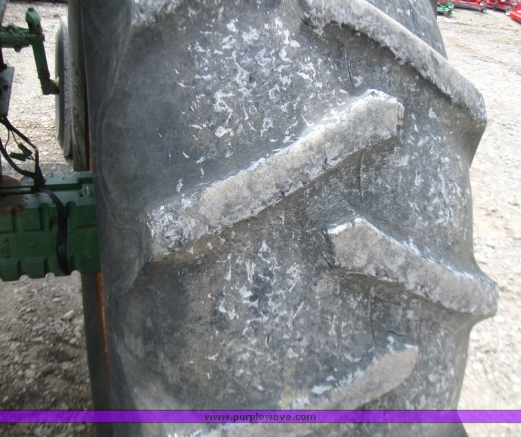 image for item 2139 1965 John Deere 4020 tractor