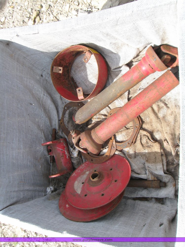 image for item 2143 New Holland 450 7' sickle mower