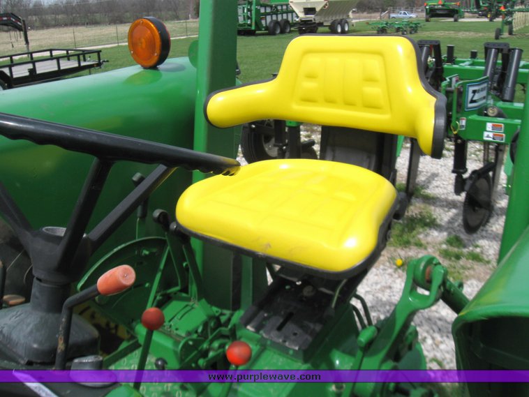 image for item 2144 1980 John Deere 2940 tractor