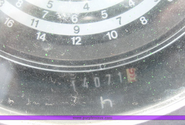 image for item 2144 1980 John Deere 2940 tractor