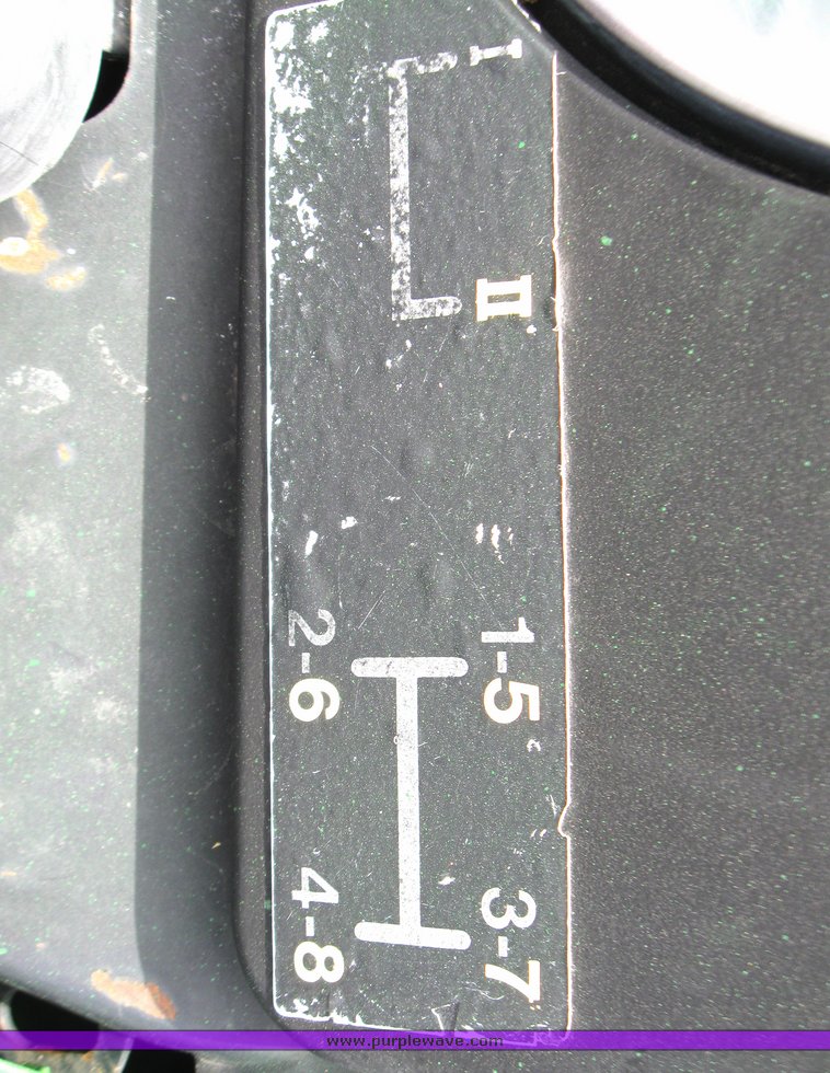 image for item 2144 1980 John Deere 2940 tractor