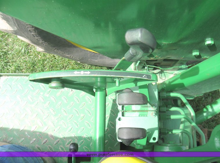 image for item 2144 1980 John Deere 2940 tractor