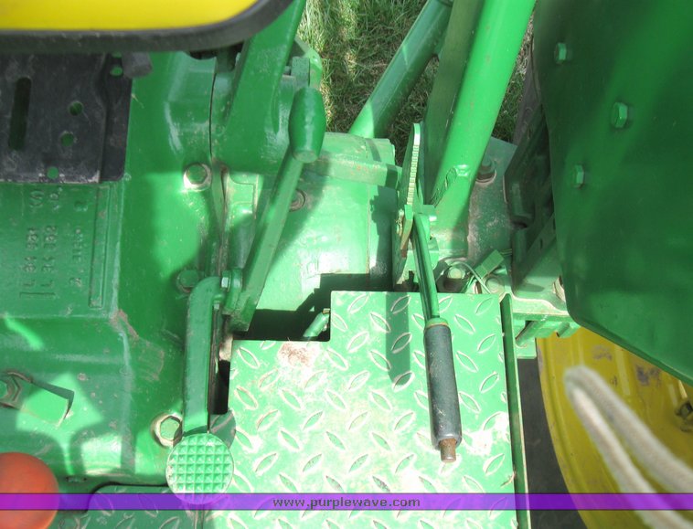 image for item 2144 1980 John Deere 2940 tractor