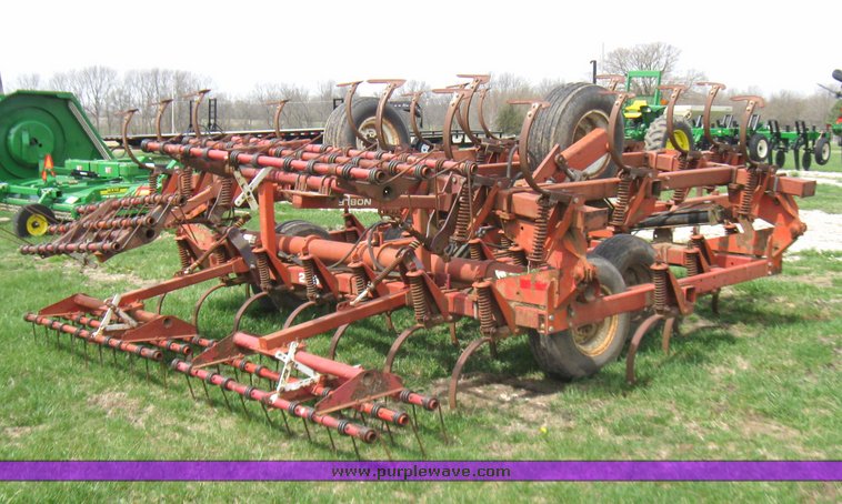 image for item 2146 White 226 field cultivator