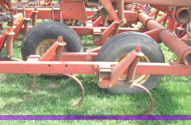 image for item 2146 White 226 field cultivator