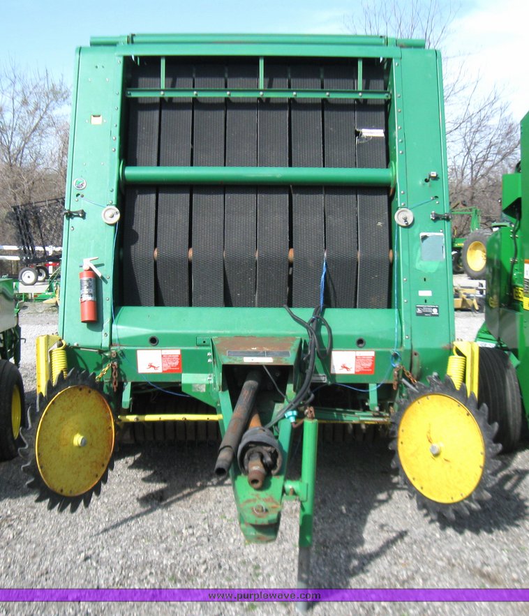 image for item 2149 1990 John Deere 535 round baler