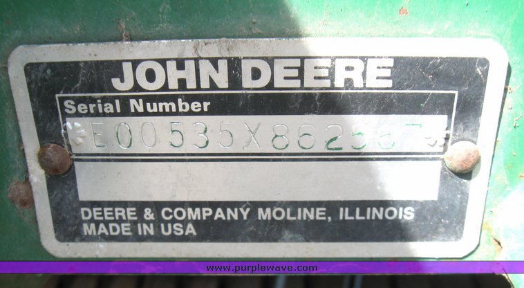 image for item 2149 1990 John Deere 535 round baler