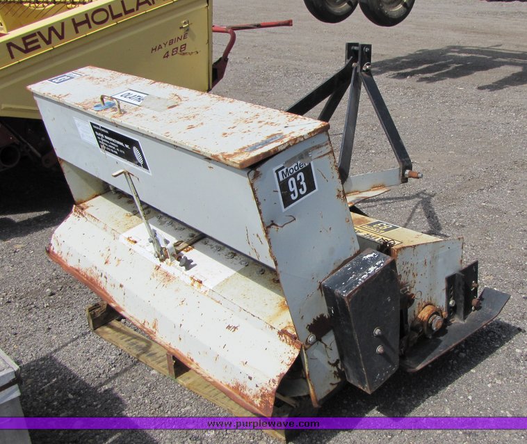 image for item 3012 Olathe 83 5' aerator