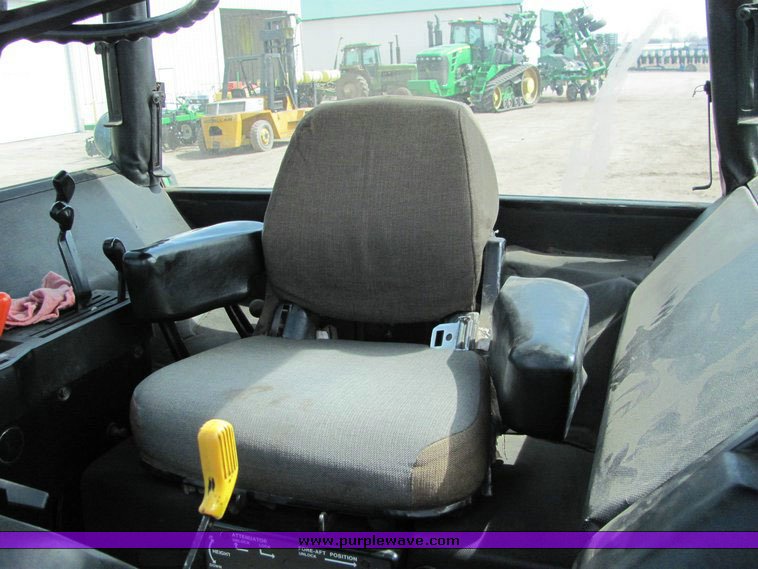 image for item 3030 1978 John Deere 4440 tractor