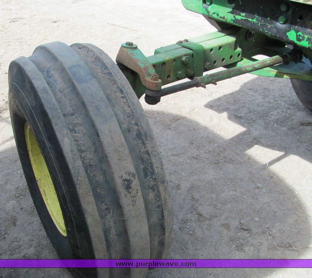 image for item 3030 1978 John Deere 4440 tractor