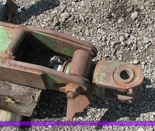 image for item 3031 John Deere 2018 bat wing rotary mower