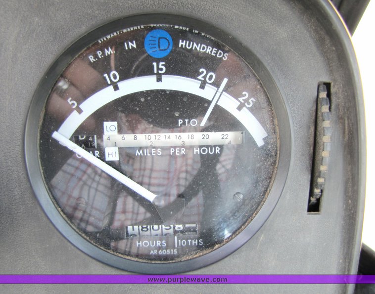 image for item 3033 1973 John Deere 4230 tractor