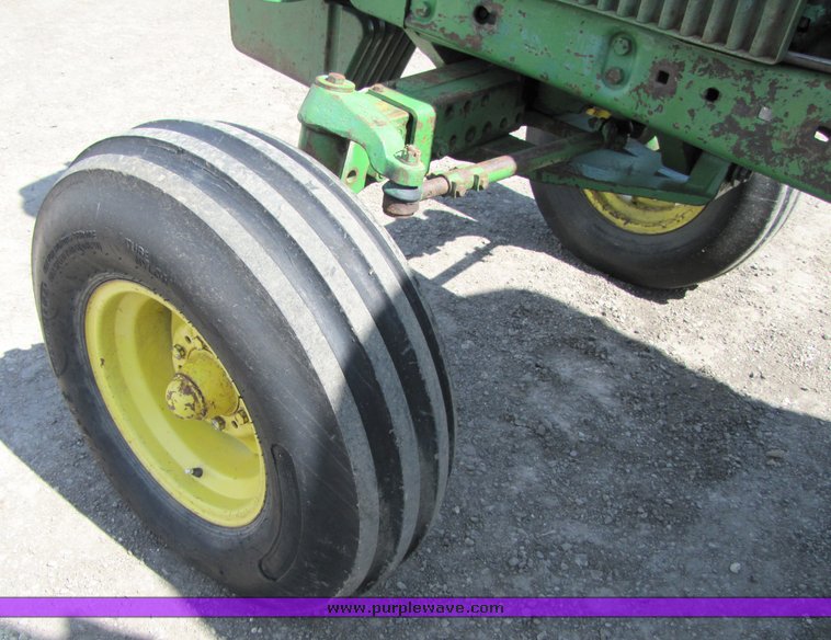 image for item 3033 1973 John Deere 4230 tractor