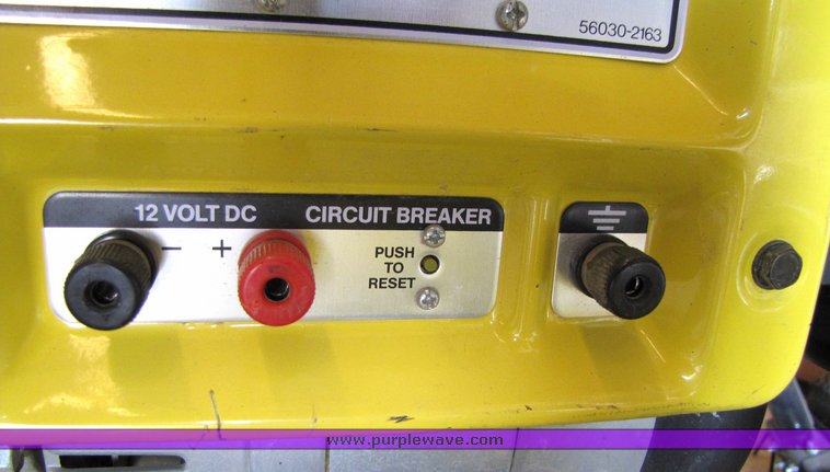 image for item 3037 John Deere 3200 generator