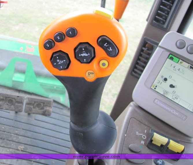 image for item 3060 2008 John Deere 9770 STS combine