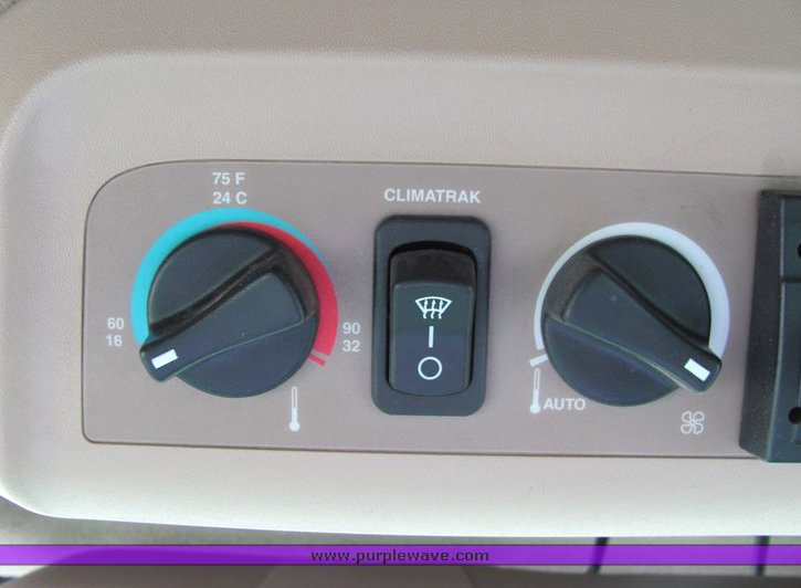 image for item 3060 2008 John Deere 9770 STS combine