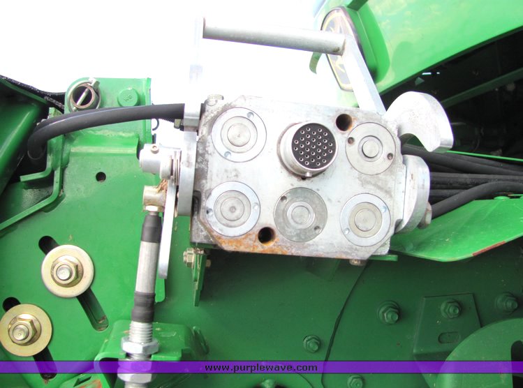 image for item 3060 2008 John Deere 9770 STS combine