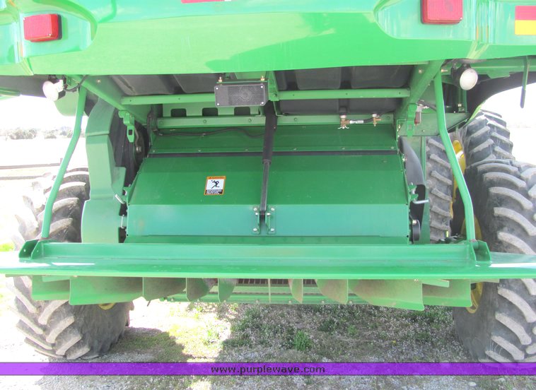 image for item 3060 2008 John Deere 9770 STS combine