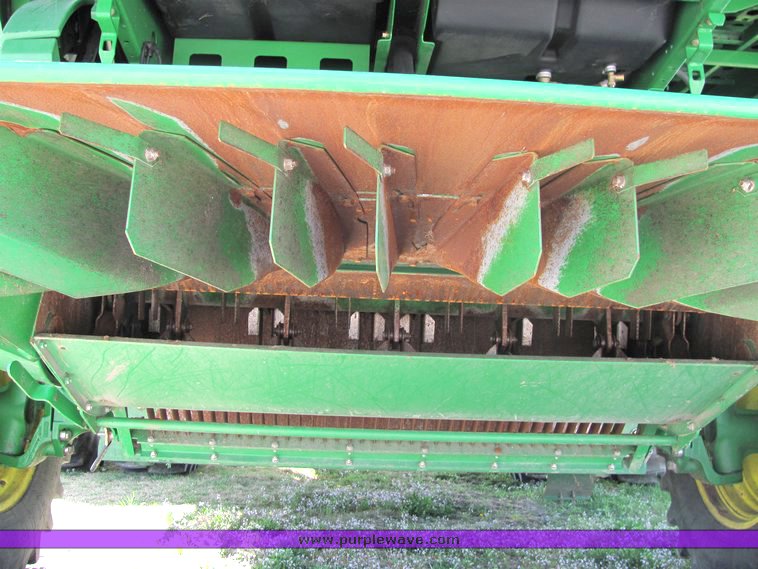 image for item 3060 2008 John Deere 9770 STS combine