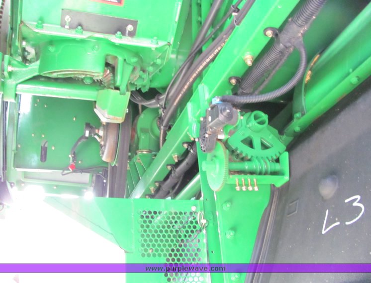 image for item 3060 2008 John Deere 9770 STS combine