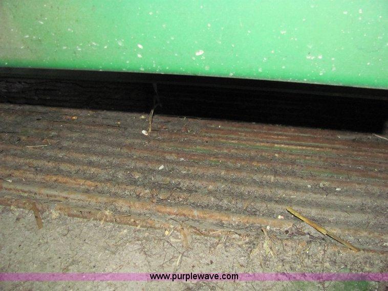 image for item 3060 2008 John Deere 9770 STS combine