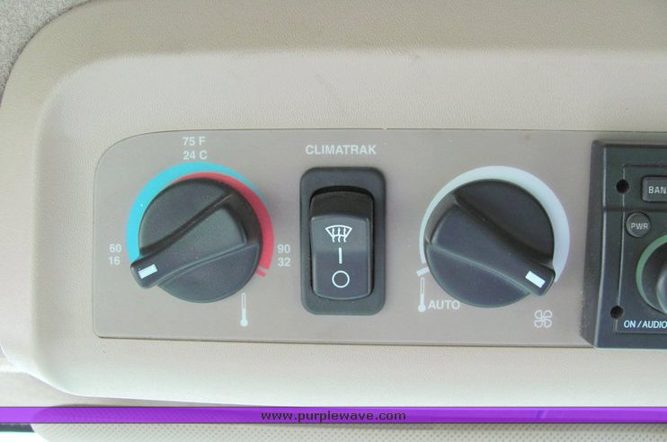 image for item 3061 2008 John Deere 9770 STS combine