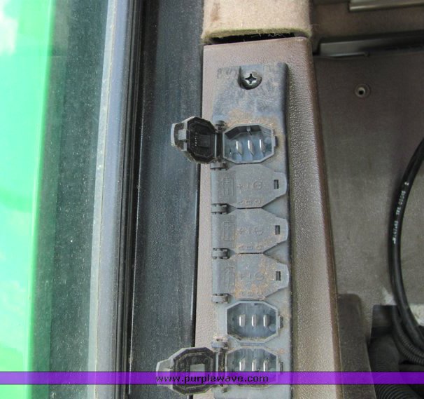 image for item 3061 2008 John Deere 9770 STS combine