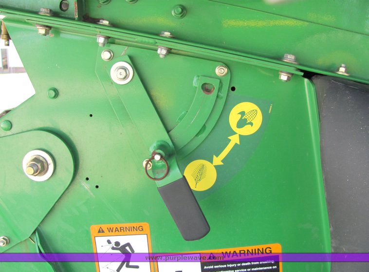 image for item 3061 2008 John Deere 9770 STS combine