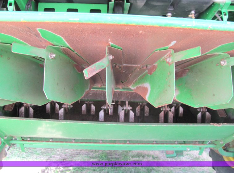 image for item 3061 2008 John Deere 9770 STS combine