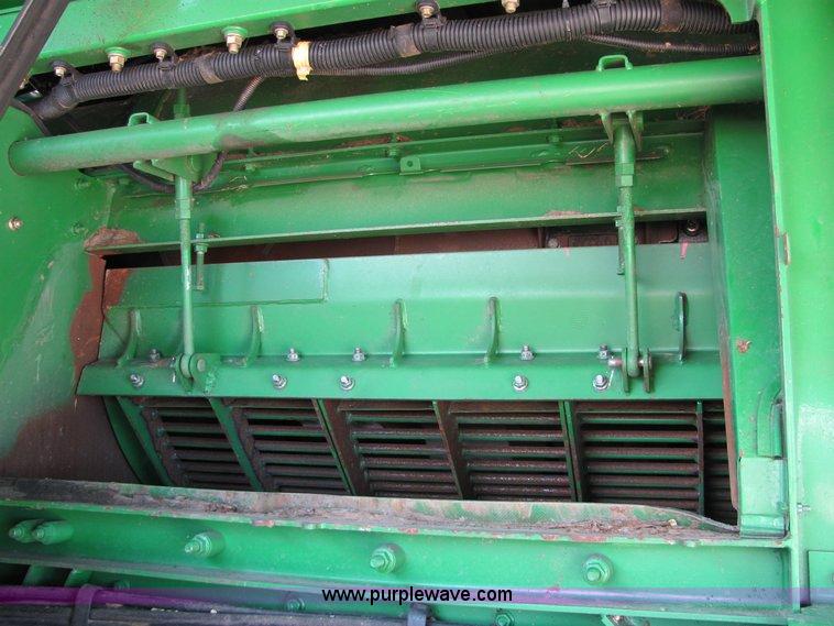 image for item 3061 2008 John Deere 9770 STS combine