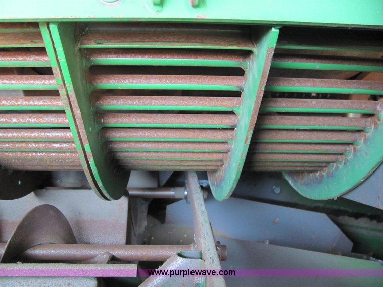 image for item 3061 2008 John Deere 9770 STS combine