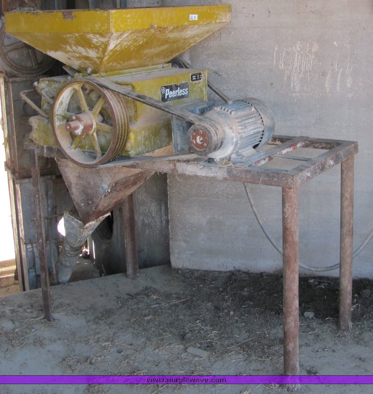 Peerless F2056 corn roller mill in Fowler, KS Item 3125 sold Purple Wave